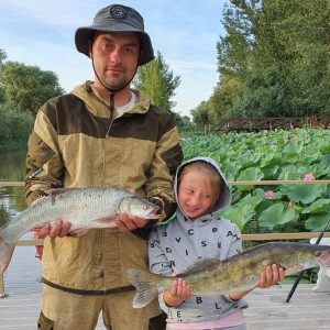 Трофейная рыбалка на судака. Поповы Андрей и Полина, судак 2,5 кг.