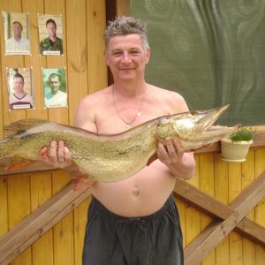 Трофейная рыбалка на щуку в мае. Тихоновецкий В.Е. щука 9кг. Остров Колочный