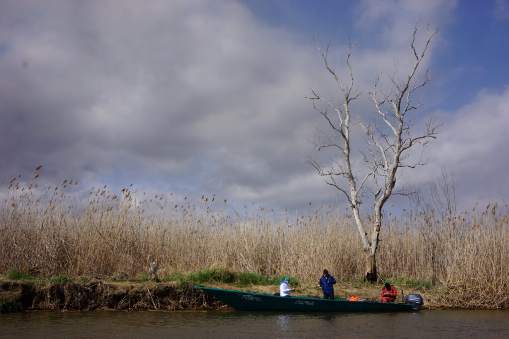 рыбалка в Астрахани весной Остров Колочный