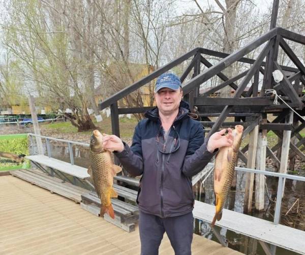 рыбалка в Астрахани в апреле Остров Колочный